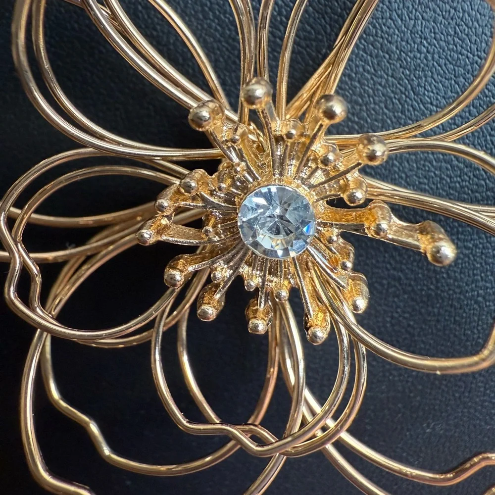 3D Gold Floral Design Statement Necklace - Picture 7 of 12